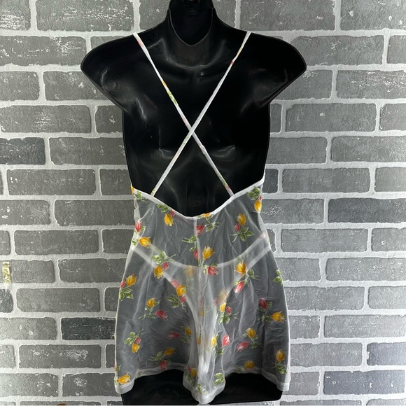 Y2K Victorias Secret Sheer Floral backless slip - Picture 4 of 9